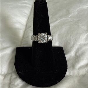 Elegant Sterling Silver Women's Ring